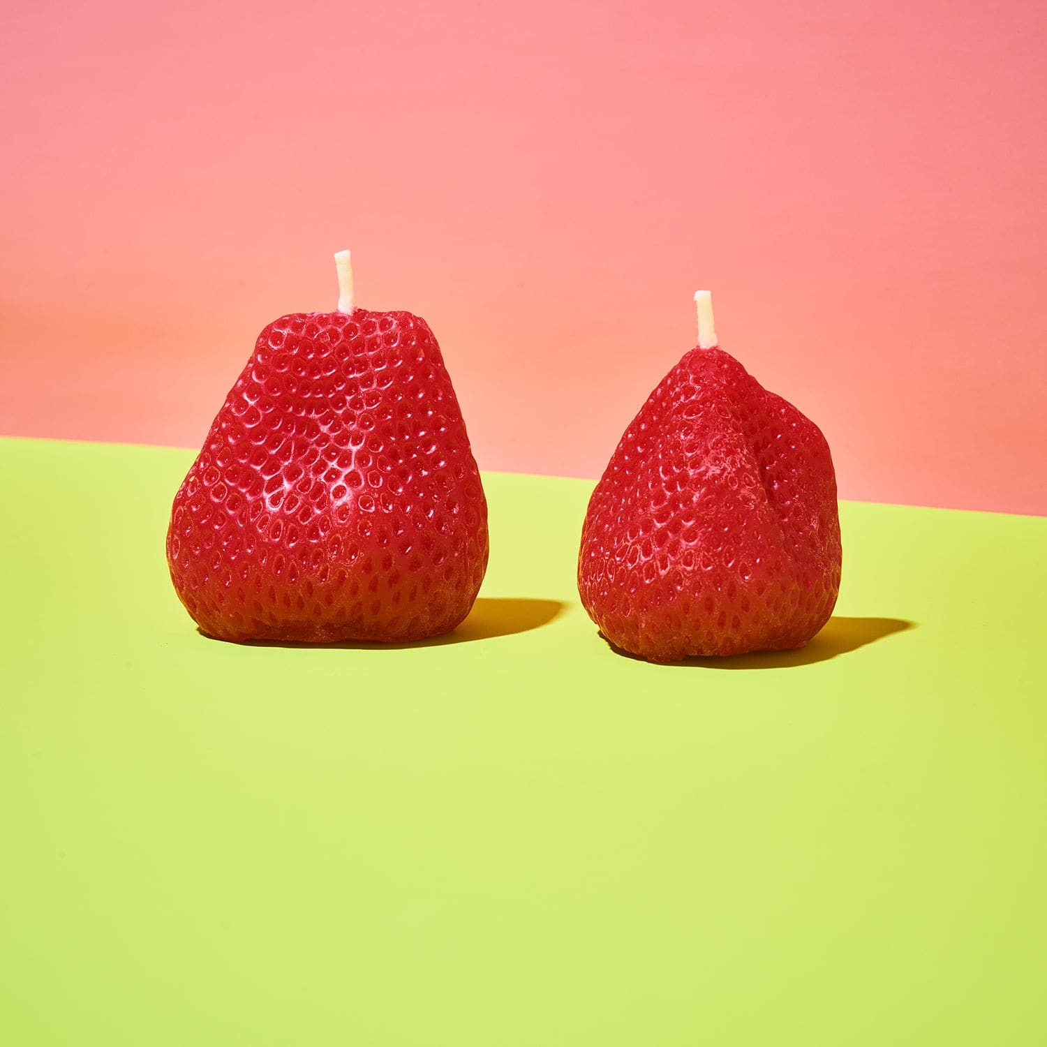 Beeswax Strawberry Candles Set of 2 Candle - Xpackage