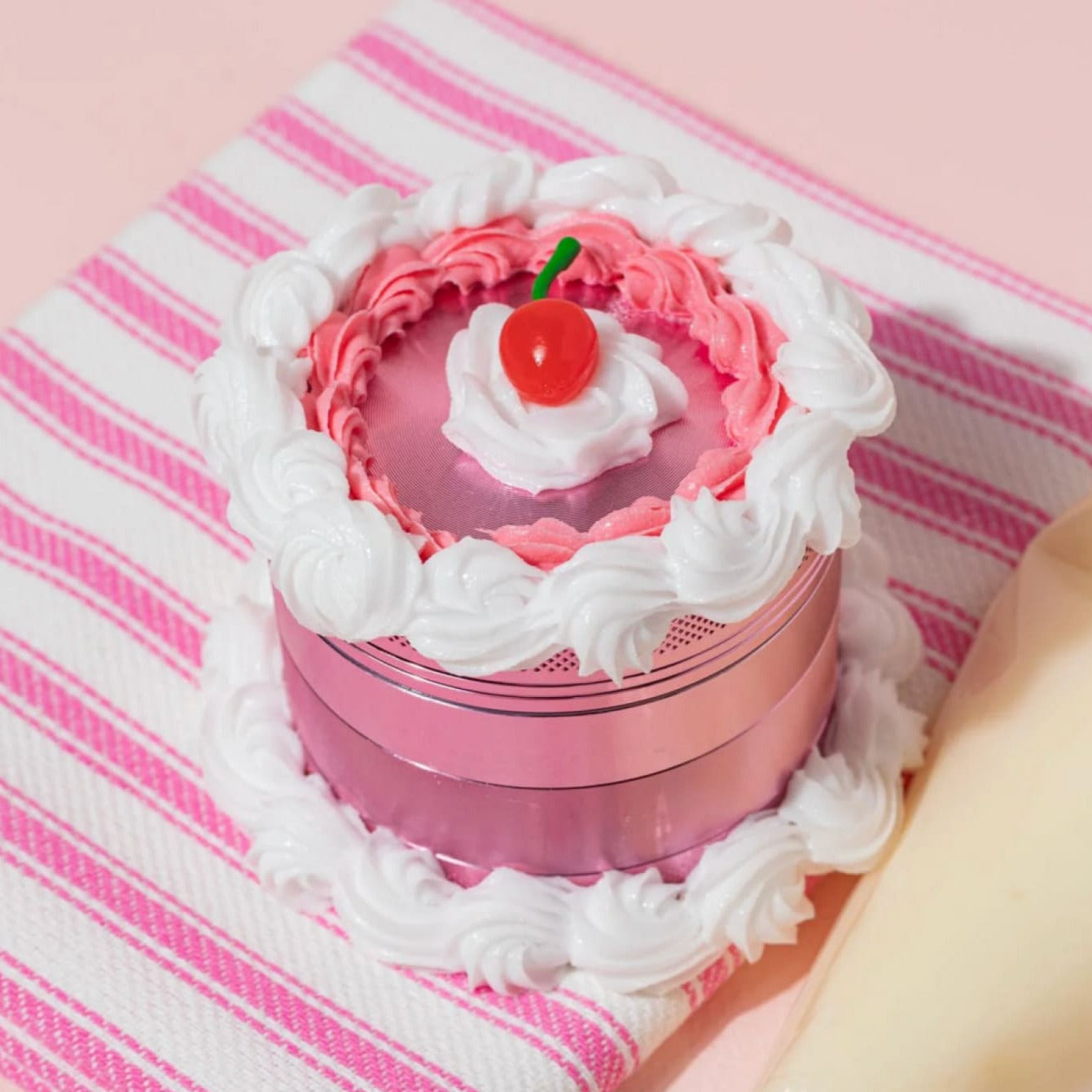 Canna Style Cake Grinder Aesthetic Smoke - Anniversary