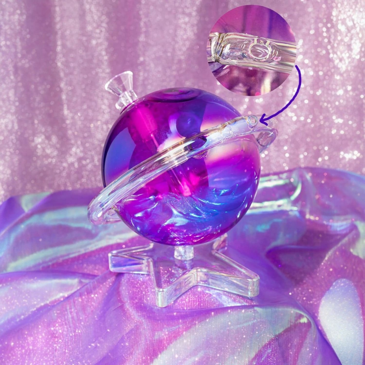 Canna Style Saturn Bong Aesthetic Bong - Smoke - Canna