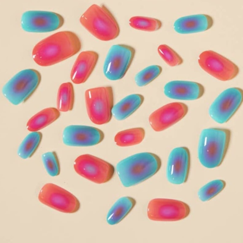 Chill Tips Reusable Press On Nails Latino Owned - Women -