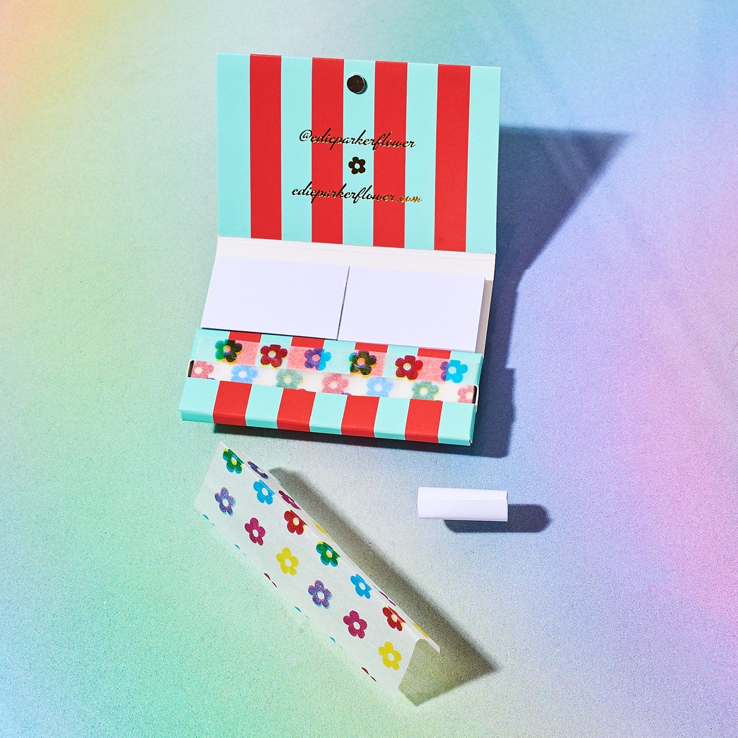 Edie Parker Flower Rolling Papers - Rainbow Deluxe Rolling