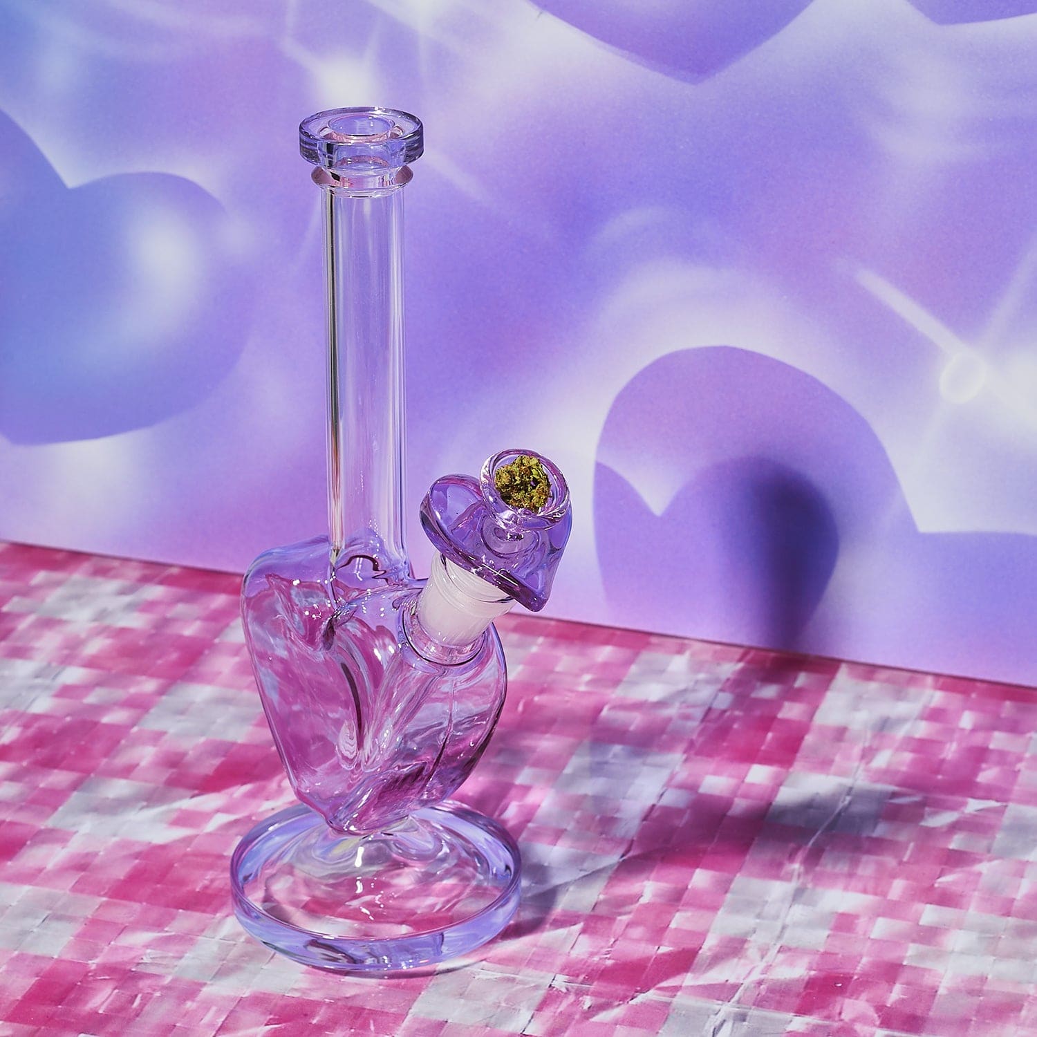 Glass Heart Bong Aesthetic - Barbiecore Cannastyle Exclusive