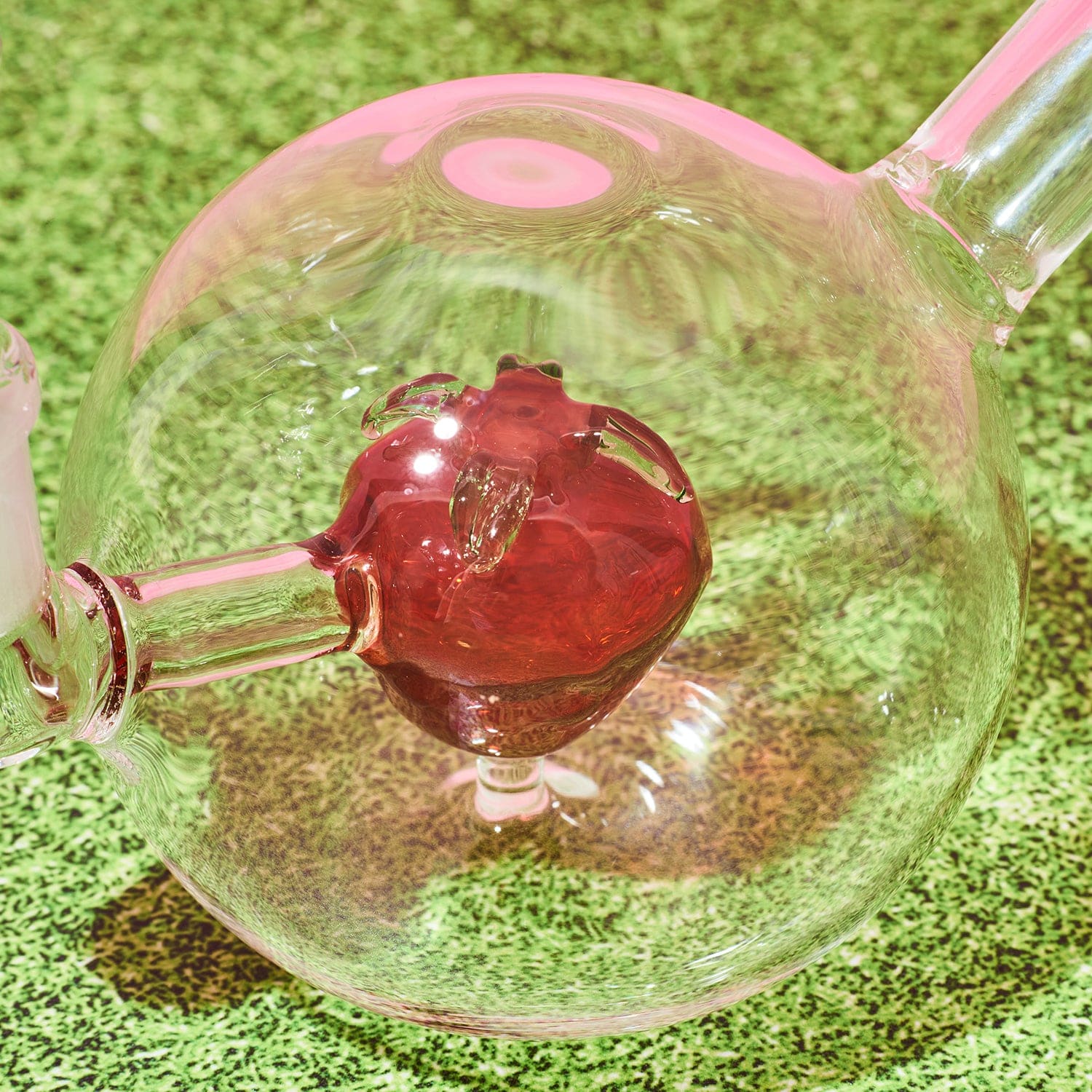 Globe Bong Strawberry Cgp25328 Aesthetic Bong Smoke