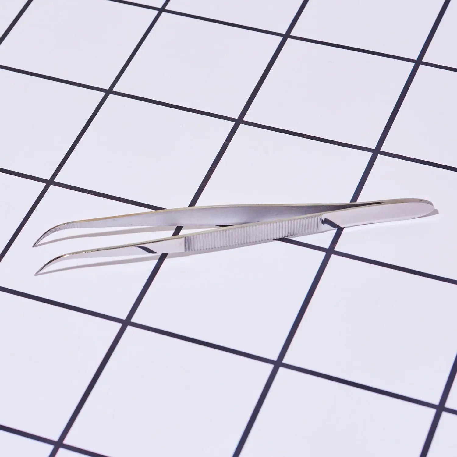 Hobby Tweezer 4 1/2’’ Curved Tweezers 4.5’’ | Friends Nyc