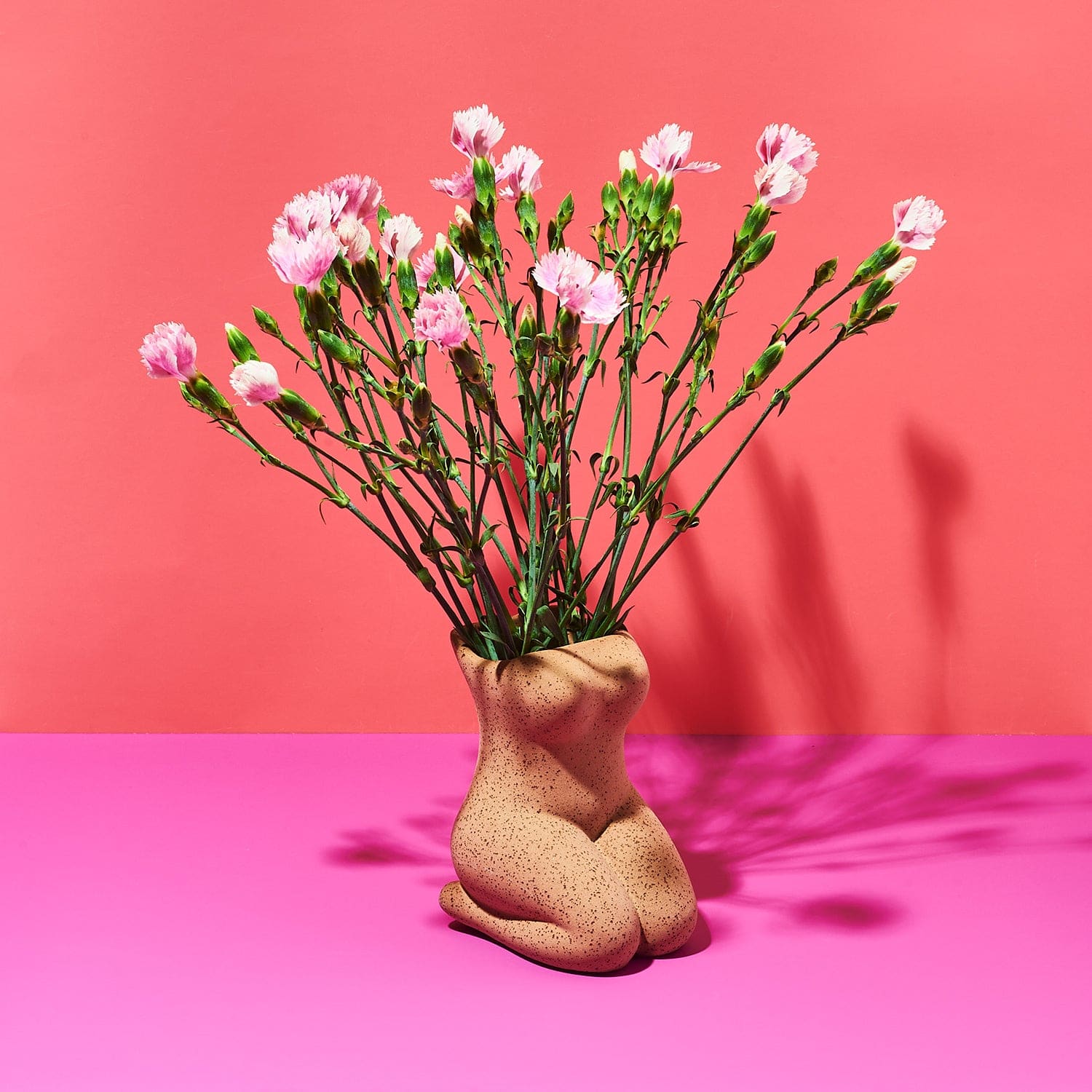Kneeling Body Vase Table1vday24 - Web0224 - Webq124