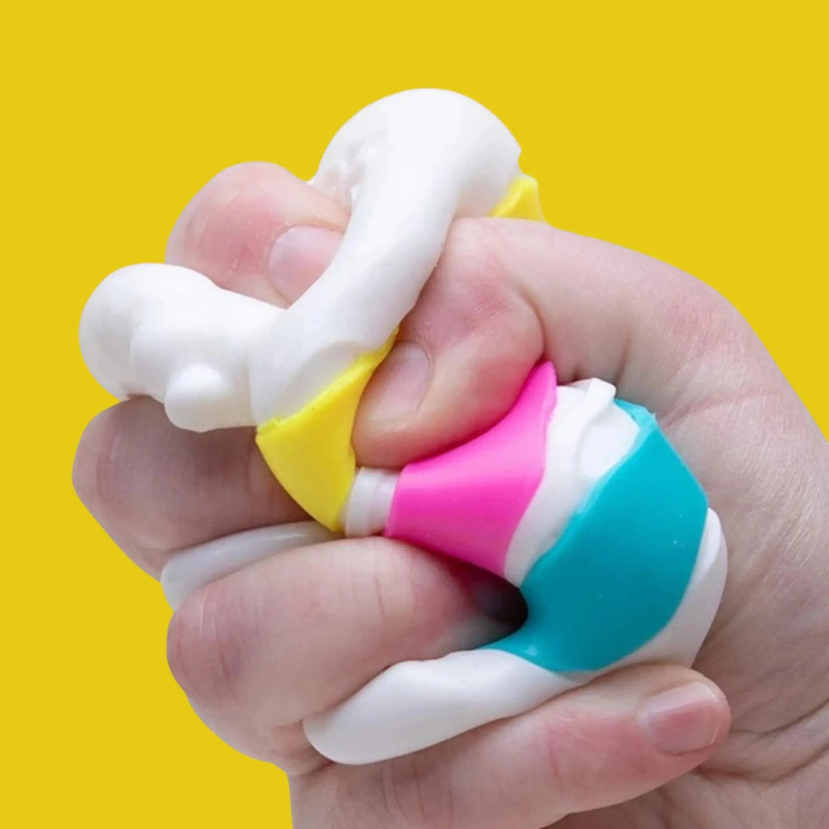 Needoh Peace O’ Cake o Needoh Squishy Fidget Toy | Friends