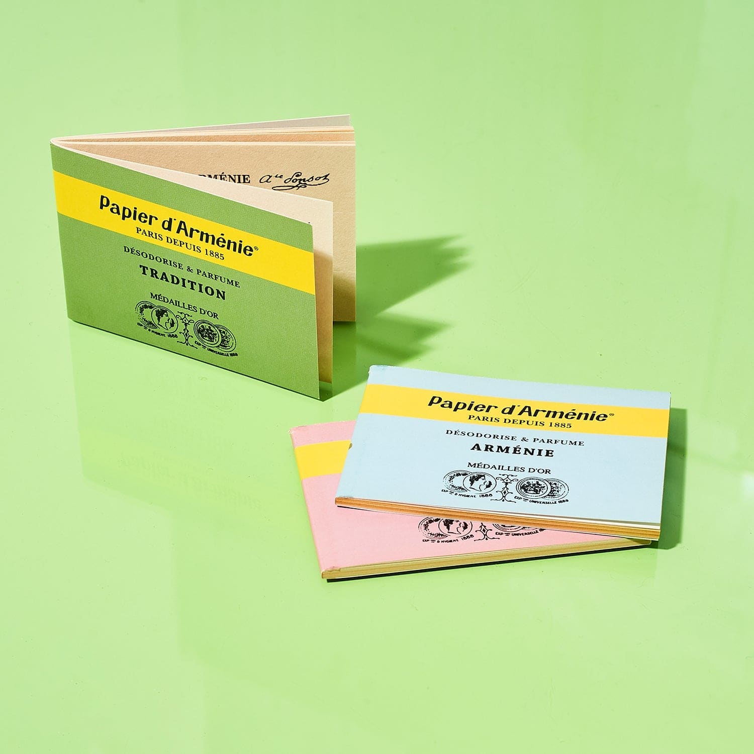 Papier D’arménie Incense Papers French Incense Papers - Hand