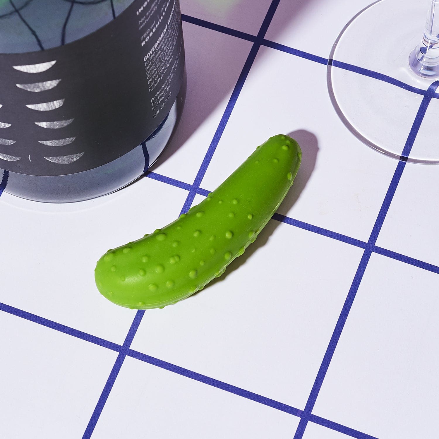 Pickle Bottle Stopper 5272774 0922 - Grabngo2022 - Q322 -