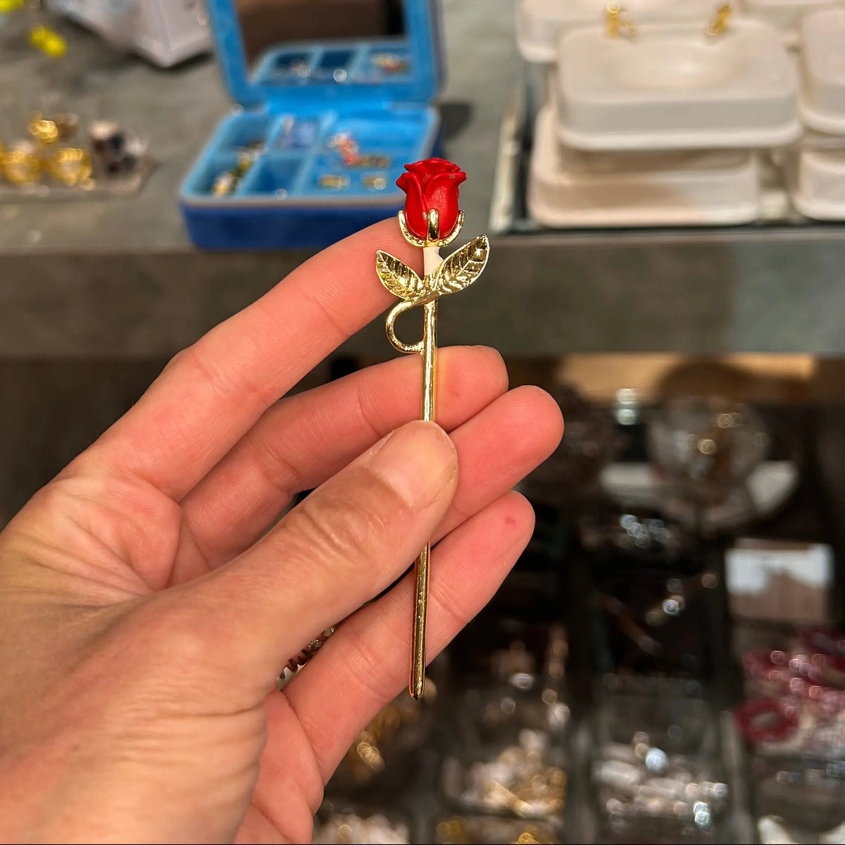 Rose Roach Clip Joint Holder | Friends Nyc Brooklyn Ny