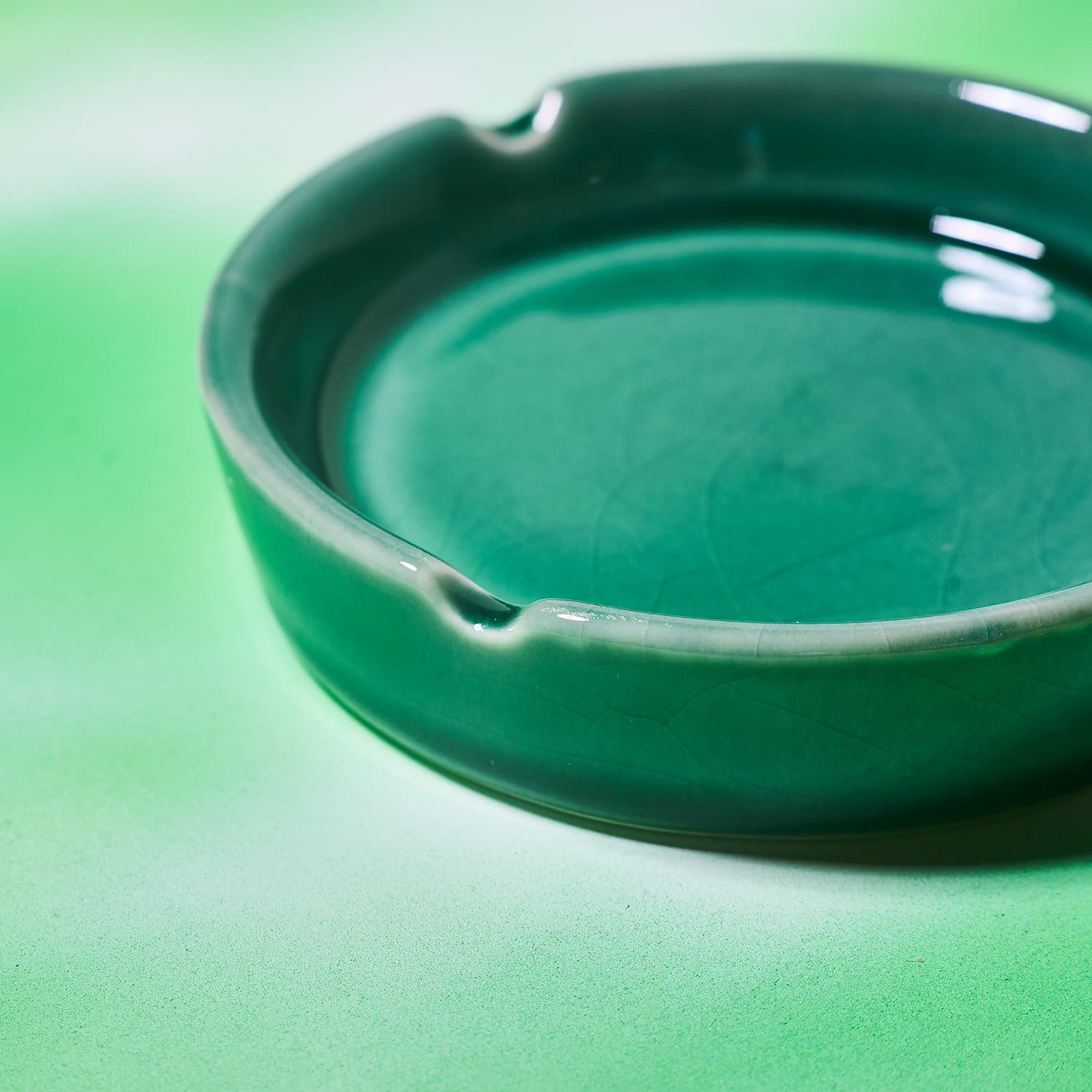 Round Porcelain Ashtray Ashtray - Home - Smoke - Accessories