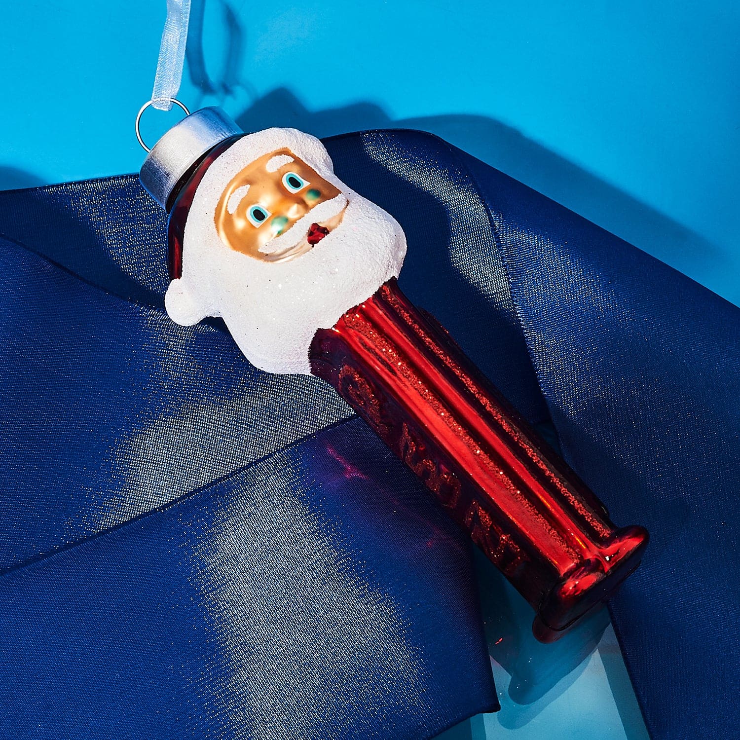 Santa Pez Dispenser Ornament 81828 0722 - Holiday22 -