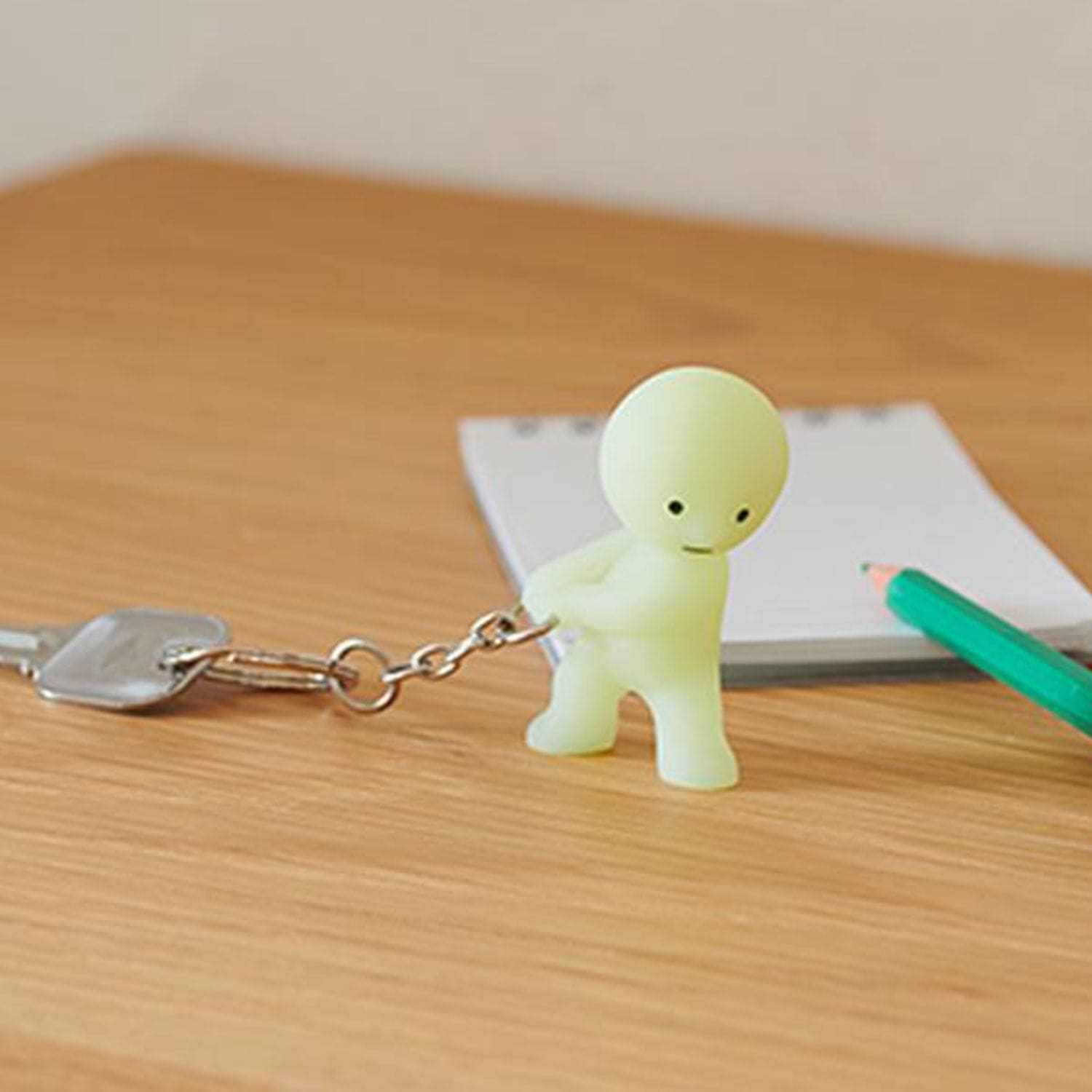 Smiski Grabbing Keychain Figurine Accessory - Back Soon