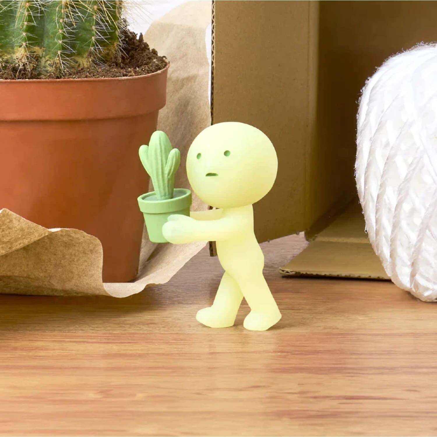 Smiski Mini Figurine - Moving Blind Box - Collectible