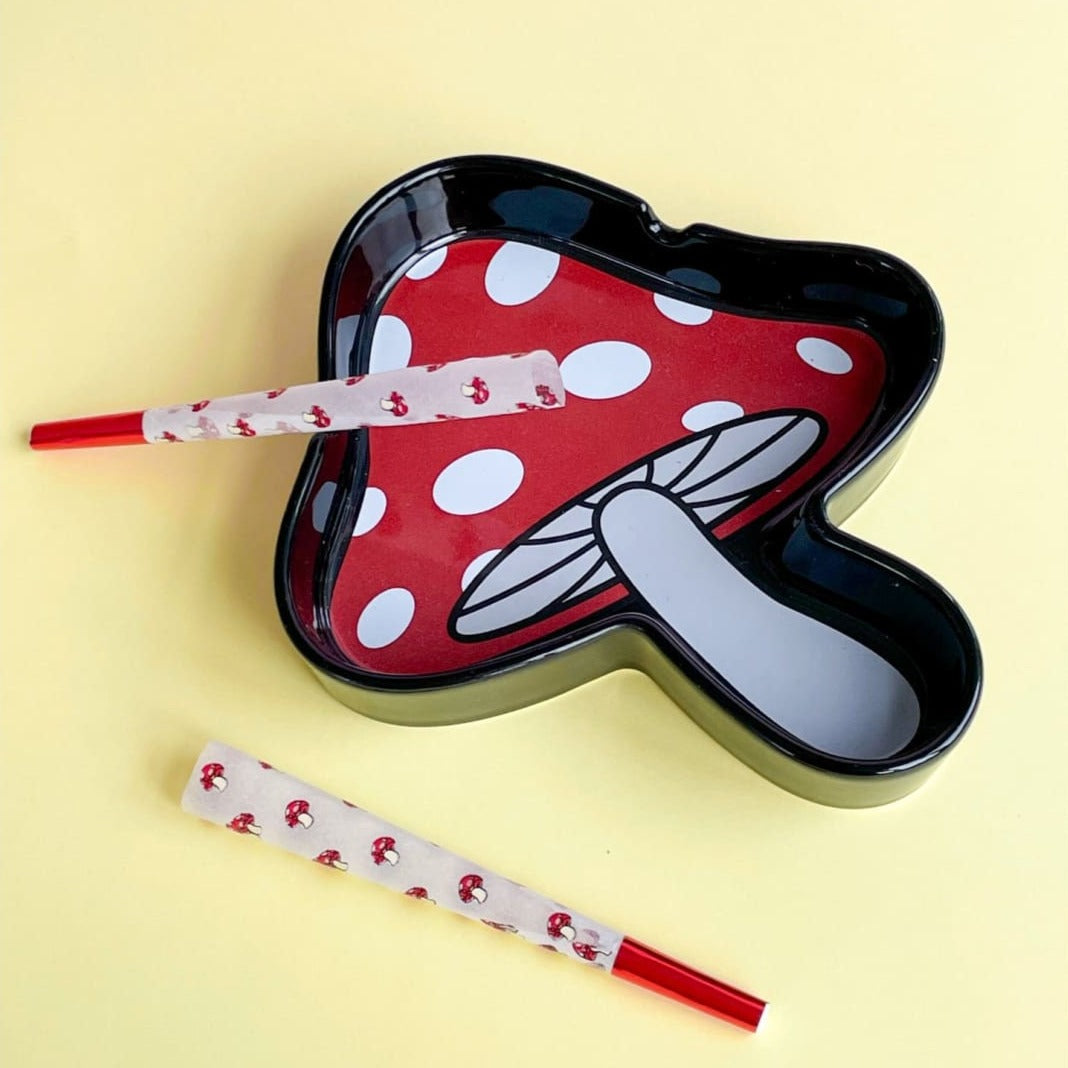 Thismushroom Shaped Ashtray is Finished in a Sleek Black