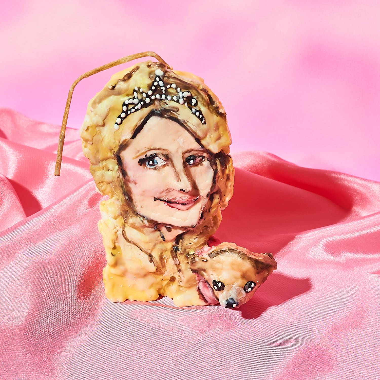 Paris Hilton Candle Janiekorn