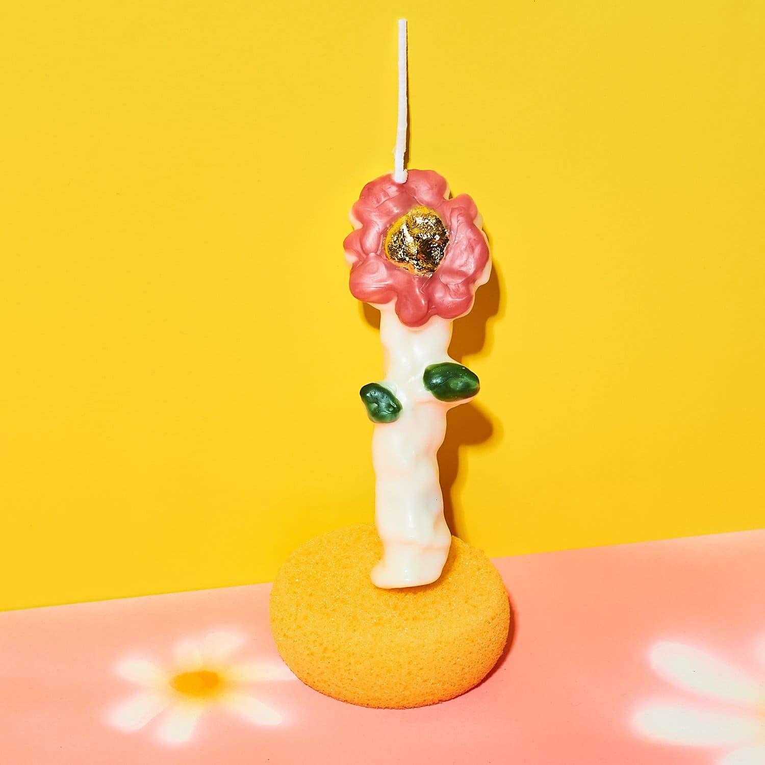 Pretty Petal Taper Candle Janiekorn