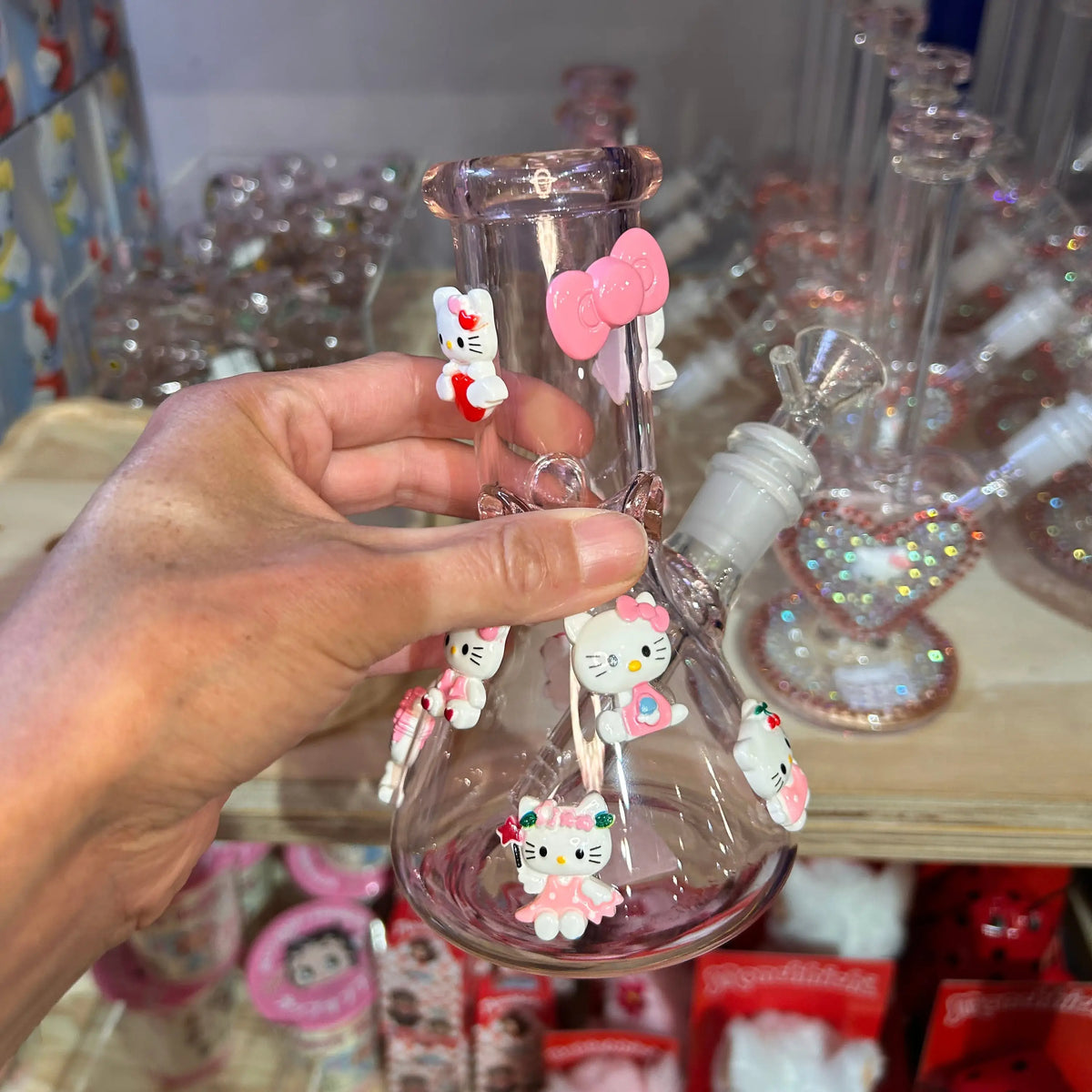 3d Hello Kitty Applique Bong | Friends Nyc Brooklyn Ny