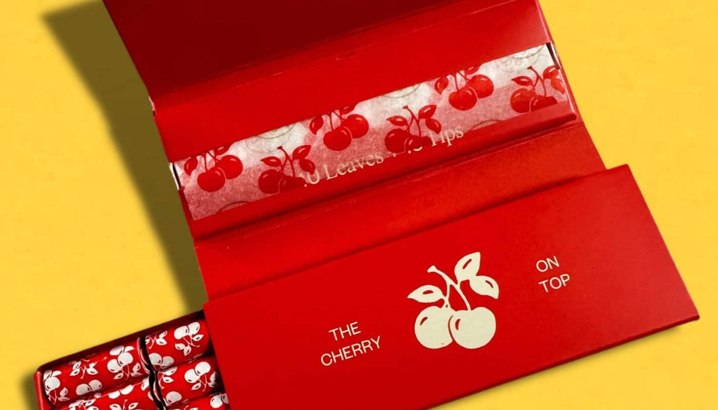 Cherry Wild Rolling Papers Kit