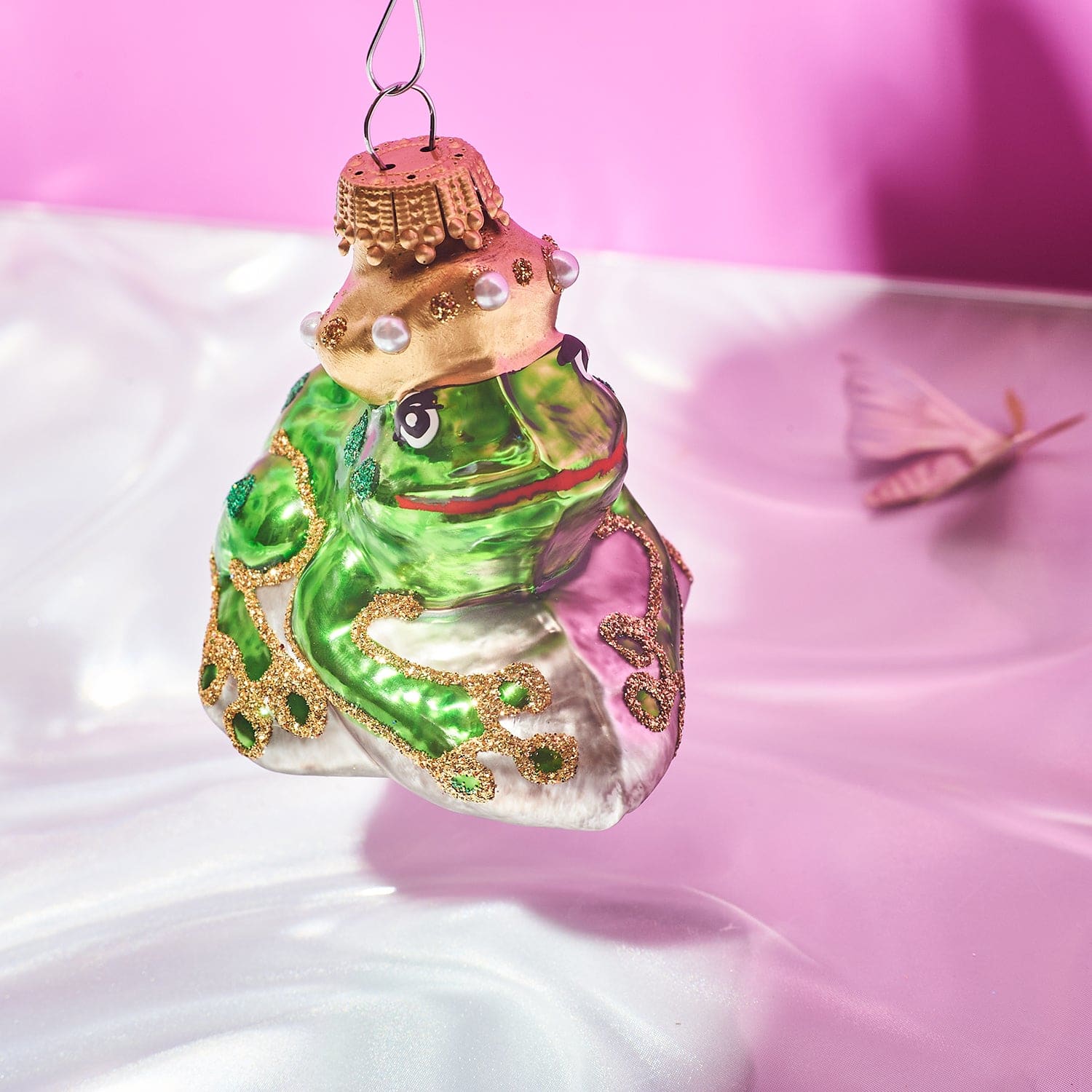 Enchanted Frog Ornament 0623 - Ornament23 - Ornamentpull23 -