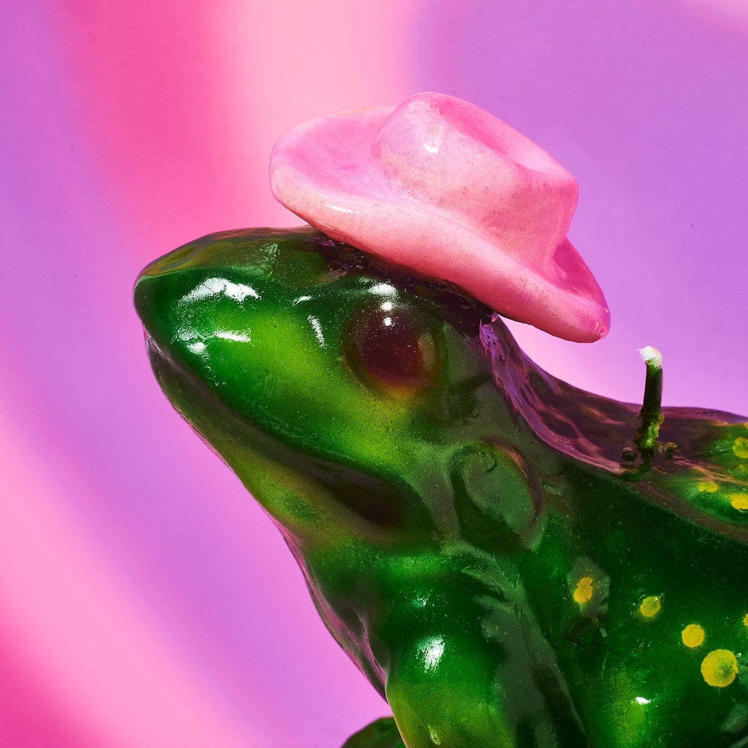 Frog With Cowboy Hat Candle Exclusive 1192 Candle - Fake