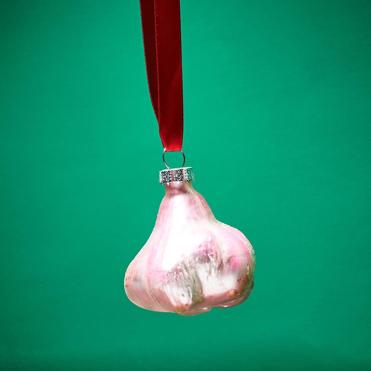 Glass Garlic Ornament Fake Food - Onsite24 - Ornament2024