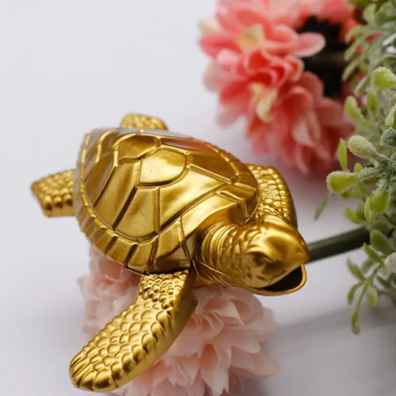 Gold Turtle Novelty Lighter Aesthetic Lighter - Animal