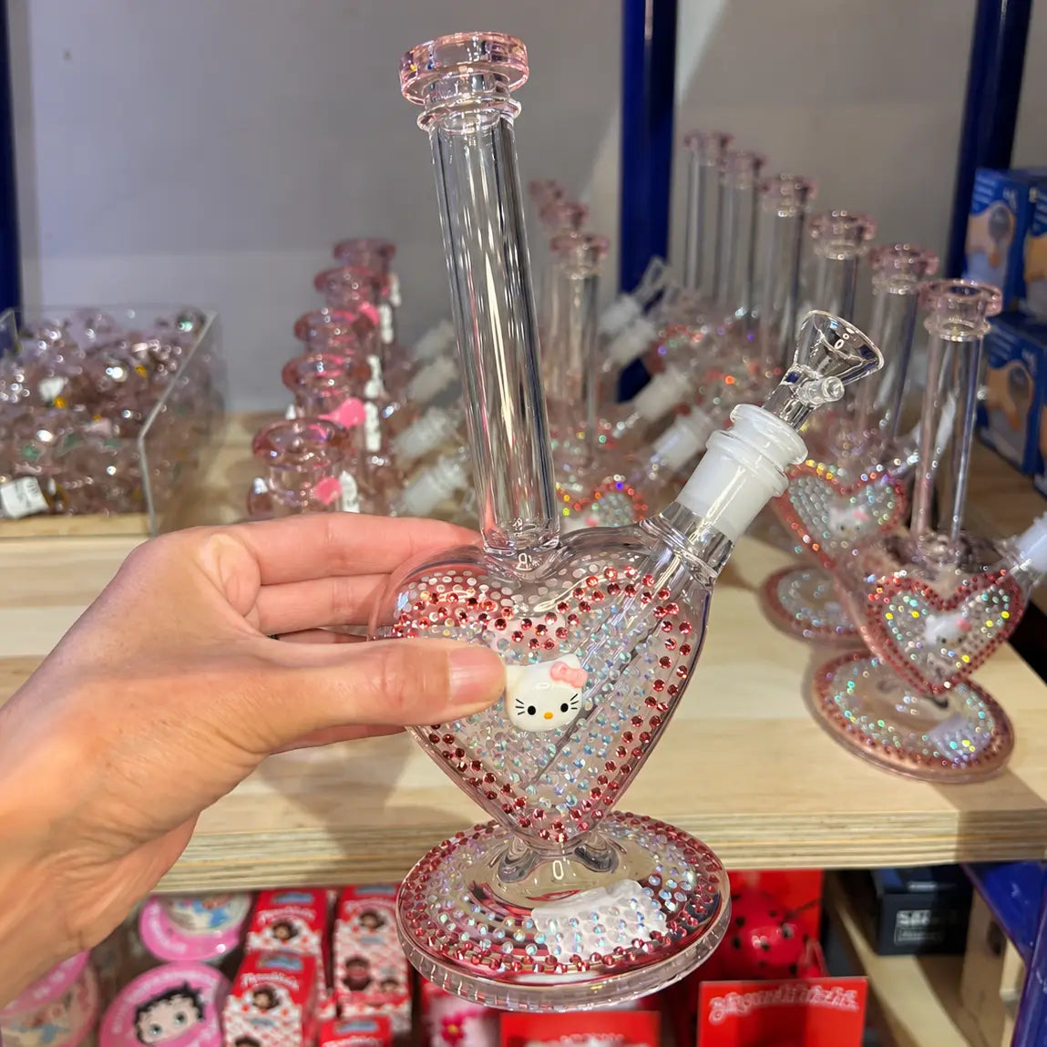 Hello Kitty Bling Rhinestone Bong | Friends Nyc Brooklyn Ny