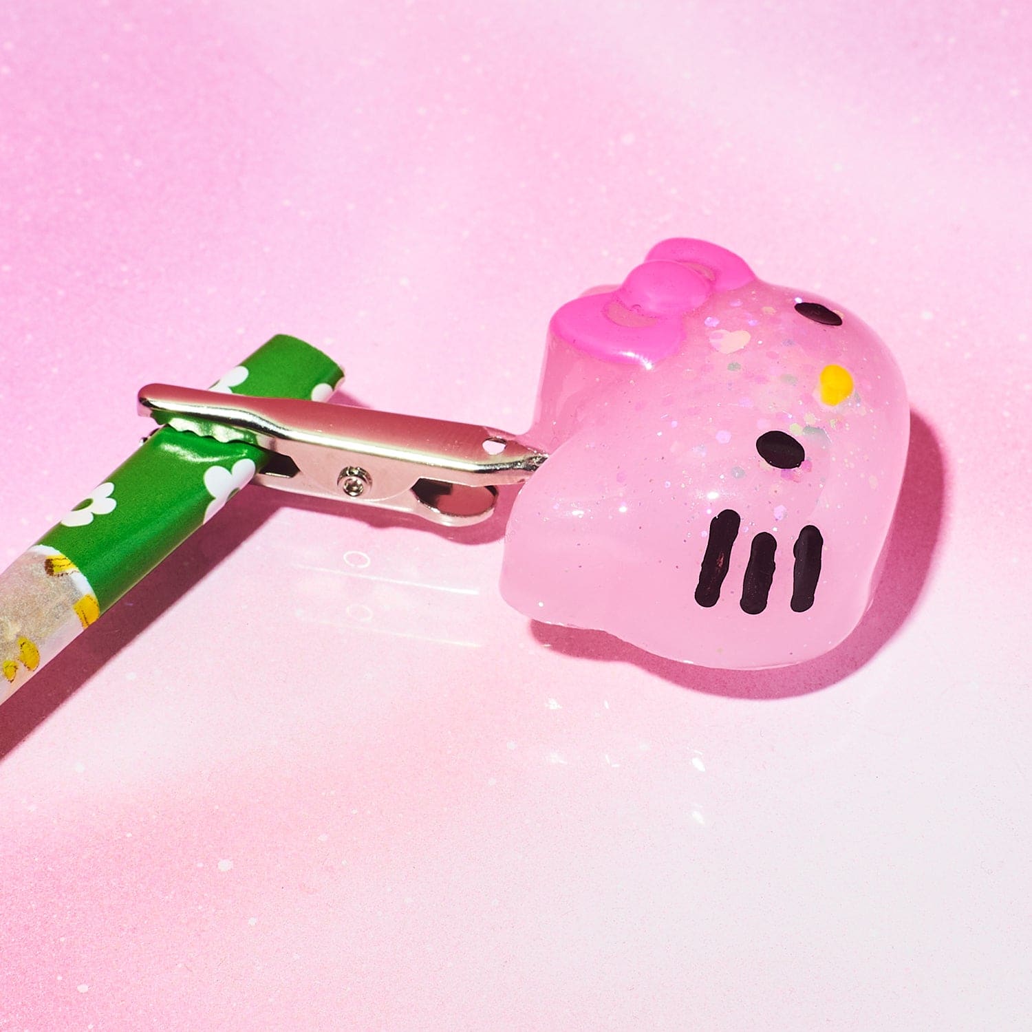 Hello Kitty Roach Clip Xbubblemailer