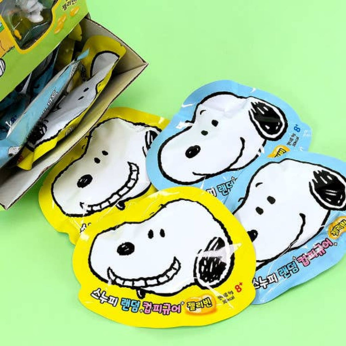 Peanuts Snoopy Cup Charm Figure Blind Bag Blind Bag - Box