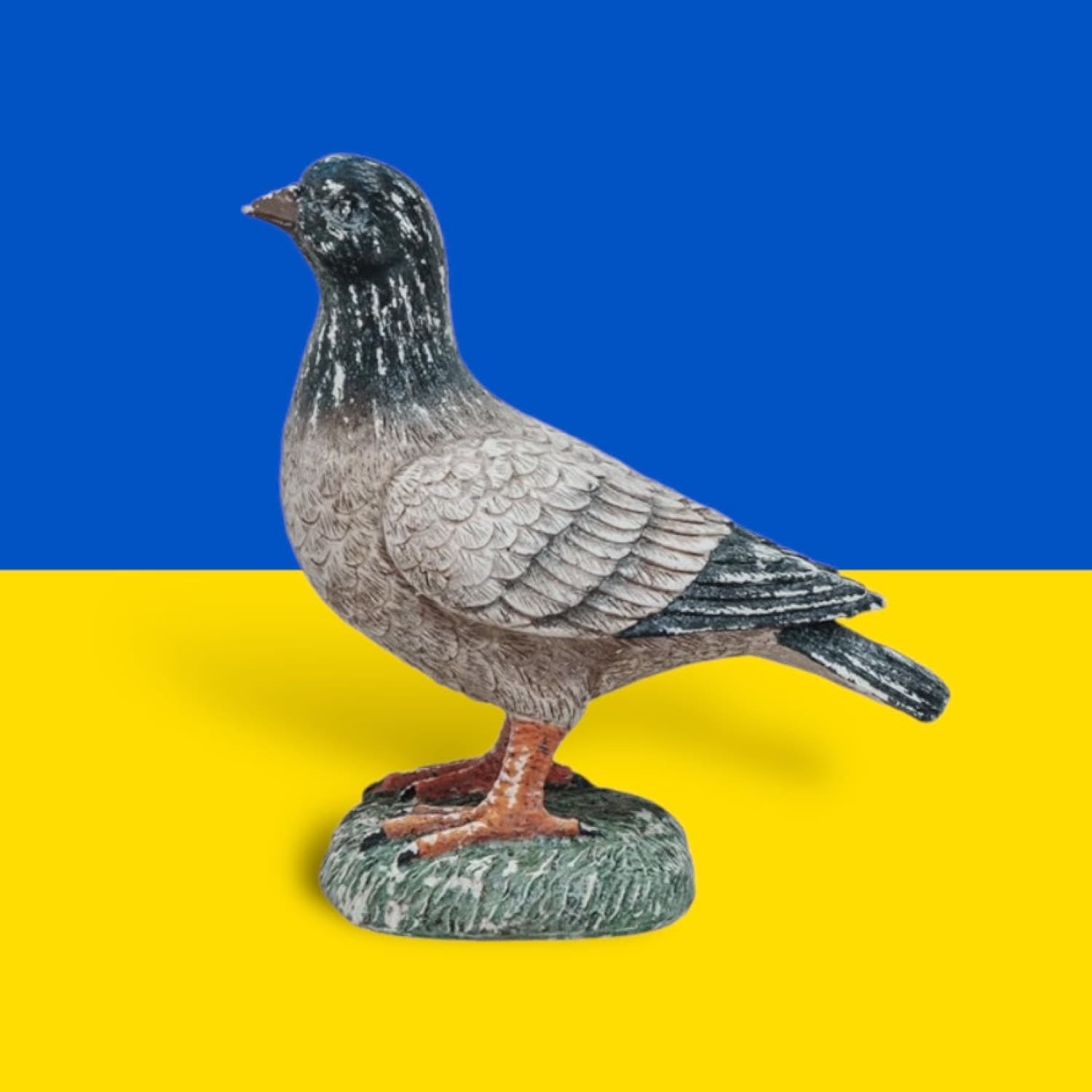 Resin Pigeon Sculpture Accent Decor - Decorative Object