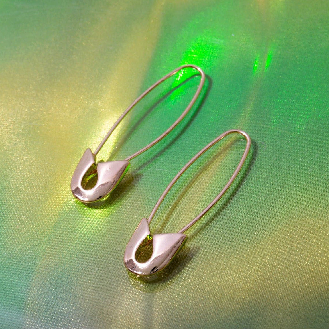 Safety Pin Hoop Earrings Gemsandjewels - Gold - Hoops - 