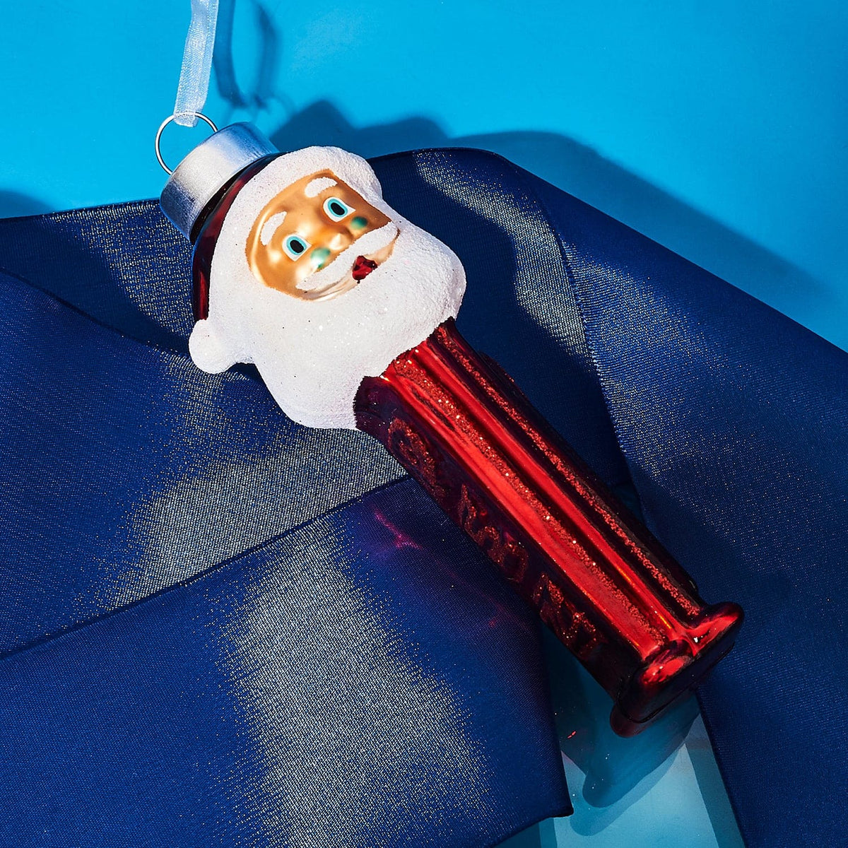 Santa Pez Dispenser Ornament 81828 0722 - Holiday22 - 