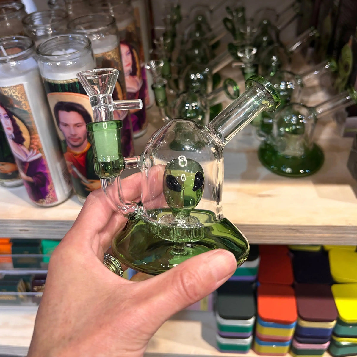 Ufo Alien Bong | Friends Nyc Brooklyn Ny