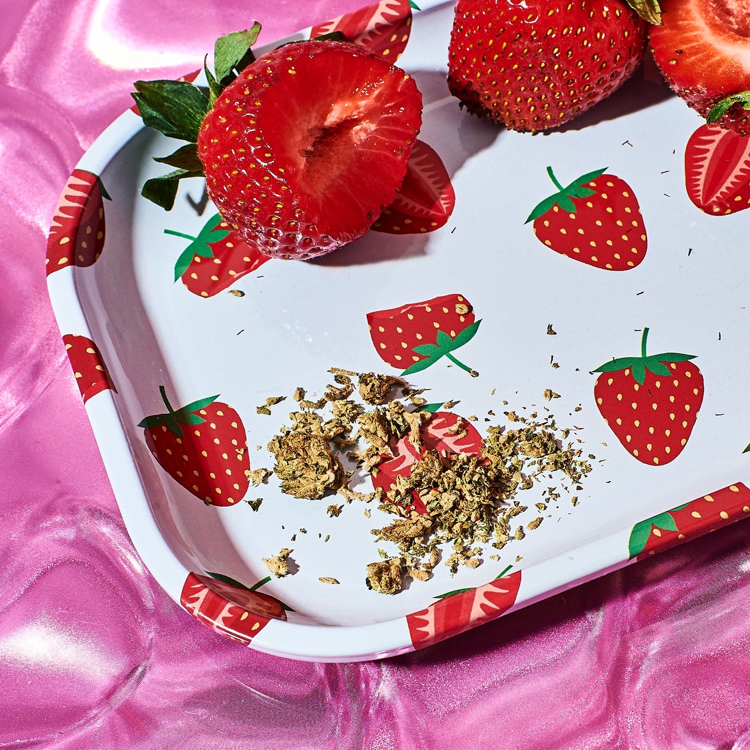 Mini Strawberry Rolling Tray 420smoke