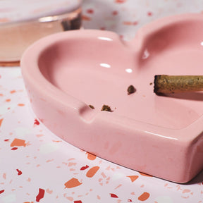 Heart Ashtray Cannaaugust
