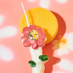 Pretty Petal Taper Candle Janiekorn