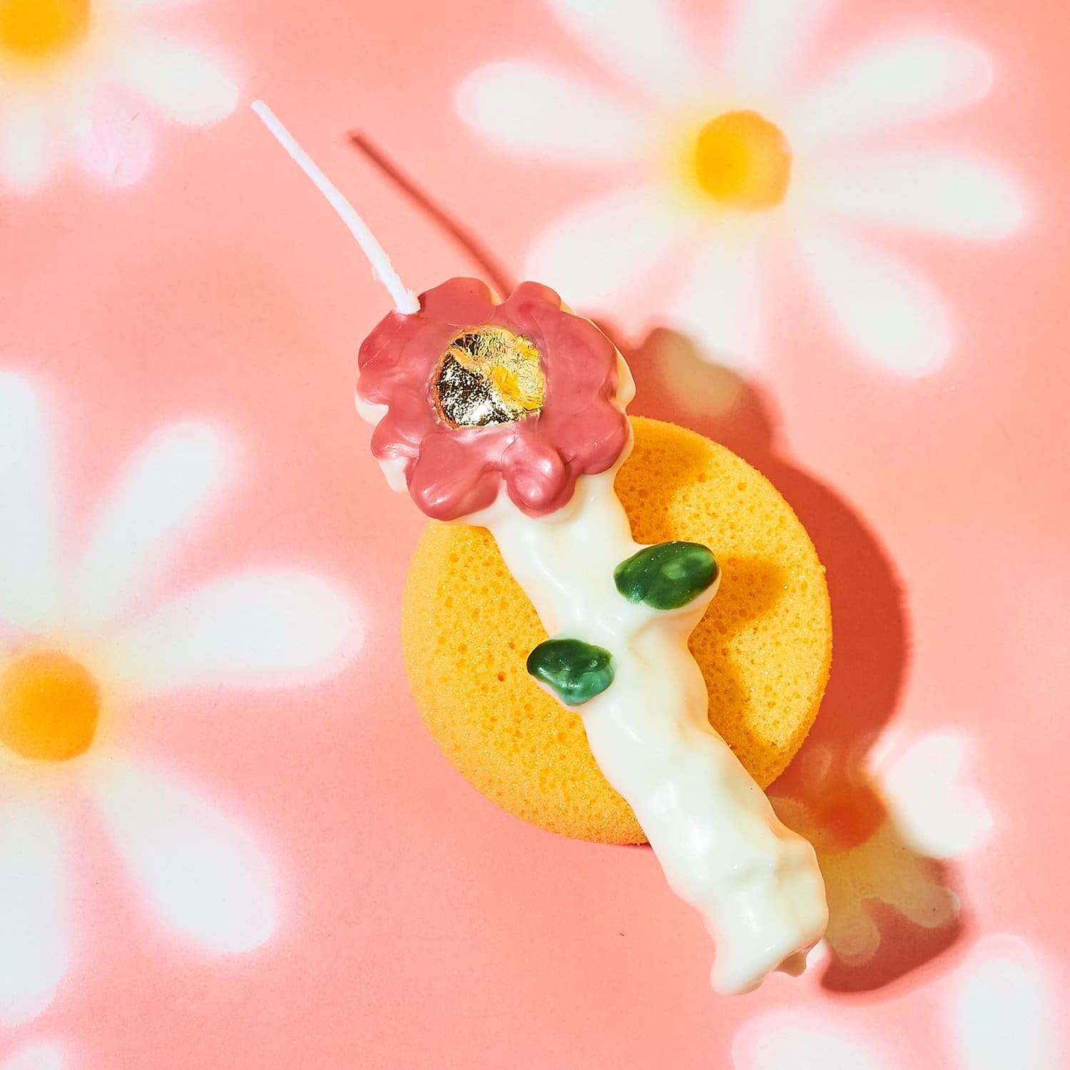 Pretty Petal Taper Candle Janiekorn